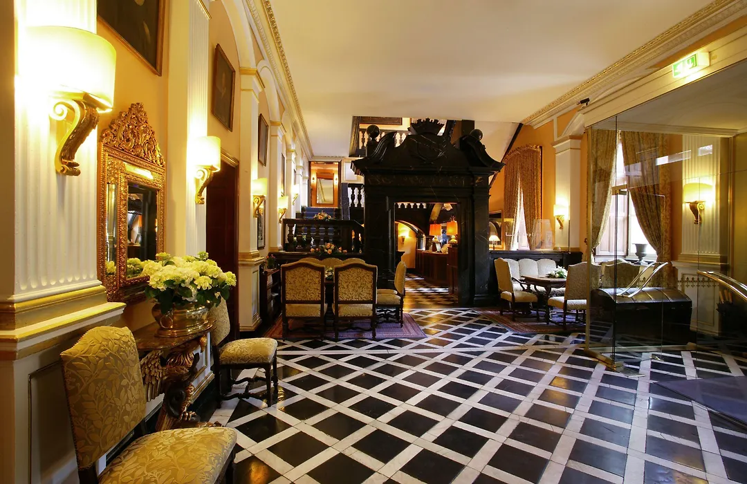 Schlosshotel Hugenpoet-1